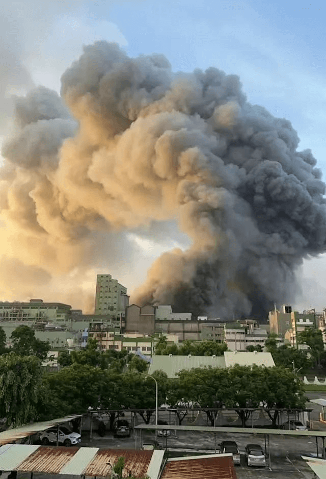 一場本可避免的火災，敲響了工廠充電安全的警鐘。